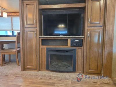 2016 Keystone RV Laredo — photo 23 view