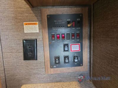 2016 Keystone RV Laredo — photo 18 view