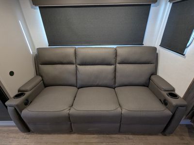 2026 Alliance RV Delta Ultra Lite — photo 15 view