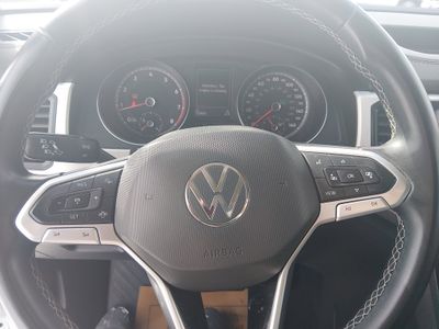 2021 Volkswagen Atlas - Photo 12