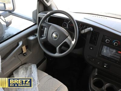 2026 Thor Motor Coach Four Winds — photo 9 view