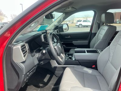 2024 Toyota Tundra 4WD - Photo 9