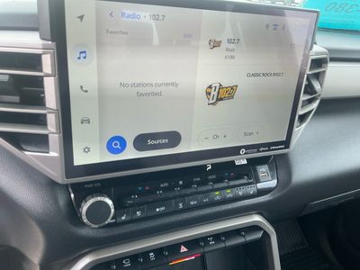 2024 Toyota Tundra 4WD - Photo 11