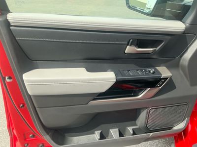 2024 Toyota Tundra 4WD - Photo 15