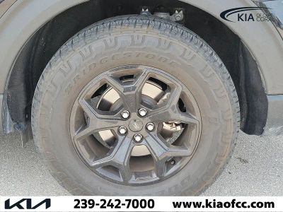 2022 Ford Explorer — photo 9 view