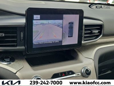 2022 Ford Explorer — photo 28 view
