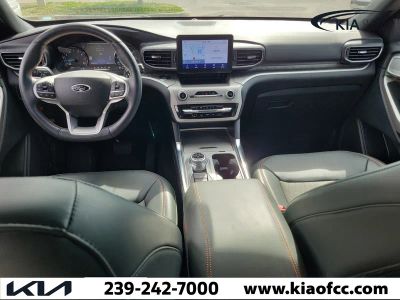 2022 Ford Explorer — photo 16 view