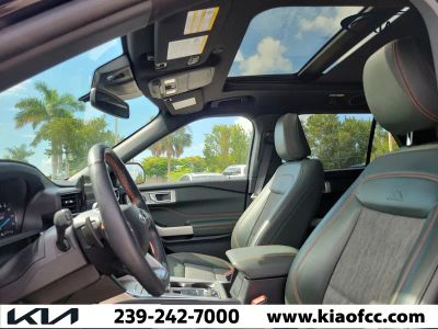 2022 Ford Explorer — photo 21 view
