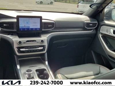 2022 Ford Explorer — photo 18 view