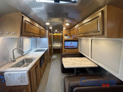 2019 Airstream Classic - Photo 10