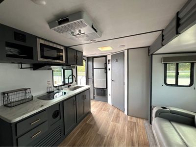 2022 Keystone Bullet Crossfire - Photo 6