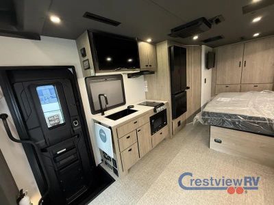 2026 Grand Design Lineage Series M - Photo 6