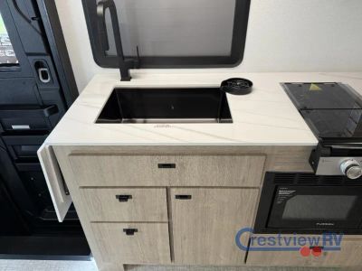 2026 Grand Design Lineage Series M - Photo 13