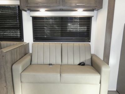 2026 Entegra Coach Odyssey - Photo 15
