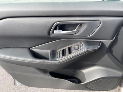 2026 Nissan Rogue — photo 10 view