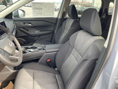 2026 Nissan Rogue — photo 9 view