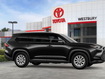 2026 Toyota Grand Highlander Hybrid — photo 13 view