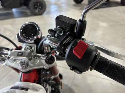 2025 Honda Monkey ABS - Photo 17