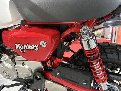 2025 Honda Monkey ABS - Photo 9