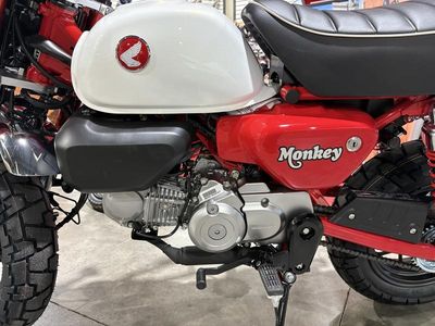 2025 Honda Monkey ABS - Photo 7