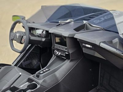 2025 Polaris Slingshot Slingshot SLR - Photo 12