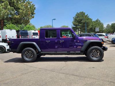 2026 Jeep Gladiator — side profile view