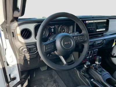 2026 Jeep Wrangler — photo 20 view
