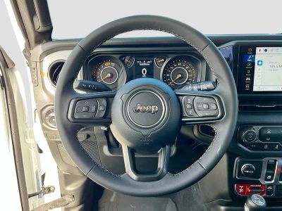 2026 Jeep Wrangler — photo 11 view