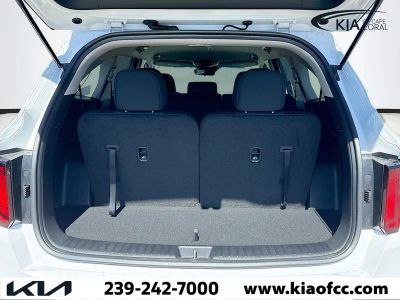 2026 Kia Sorento — photo 11 view