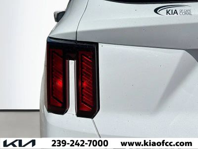2026 Kia Sorento — photo 9 view