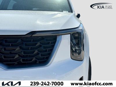 2026 Kia Sorento — photo 8 view