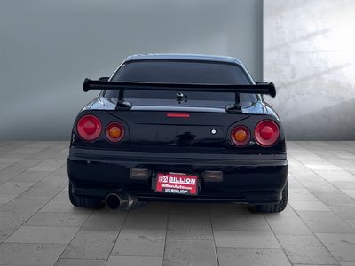 1998 Nissan Skyline — engine compartment view