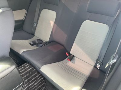 1998 Nissan Skyline — photo 11 view