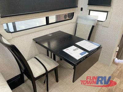 2025 Redwood RV Regency - Photo 27