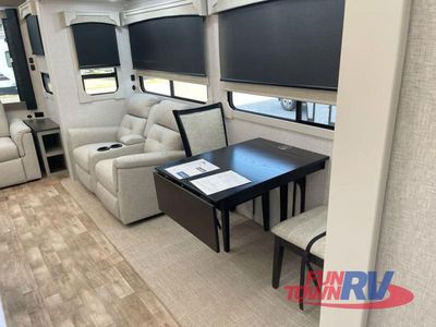 2025 Redwood RV Regency - Photo 10