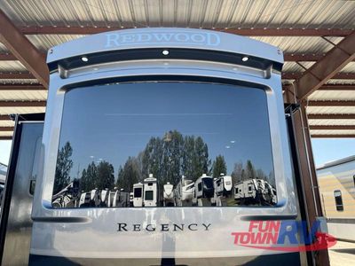 2025 Redwood RV Regency - Photo 11