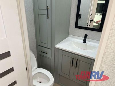 2025 Redwood RV Regency - Photo 42