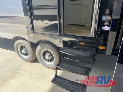 2025 Redwood RV Regency - Photo 16