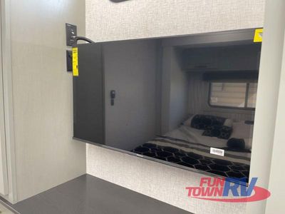 2025 Redwood RV Regency - Photo 54