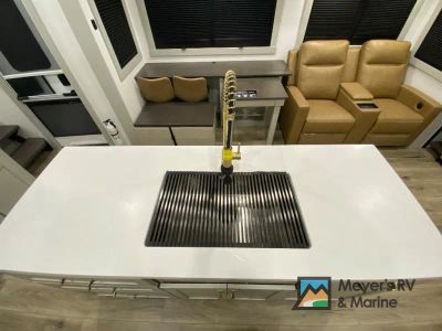 2026 Brinkley Model Z - Photo 12