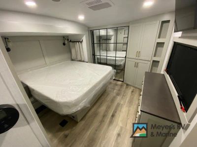 2026 Brinkley Model Z - Photo 25
