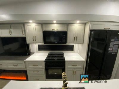 2026 Brinkley Model Z - Photo 14
