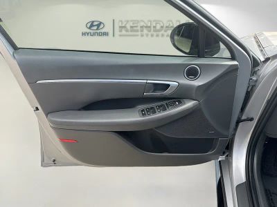 2023 Hyundai Sonata — photo 18 view