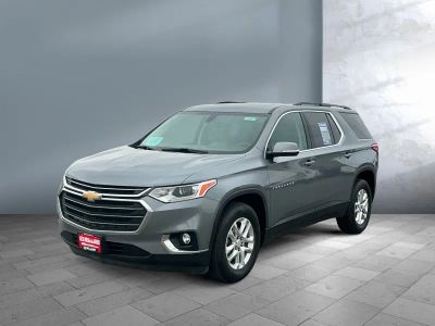2019 Chevrolet Traverse — front three-quarter view