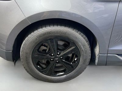 2024 Ford Edge — photo 11 view