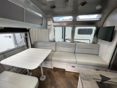2023 Airstream Globetrotter - Photo 12