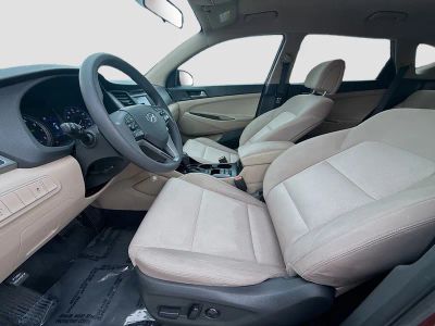 2017 Hyundai Tucson — photo 16 view