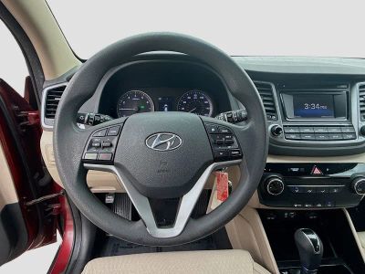 2017 Hyundai Tucson — photo 8 view