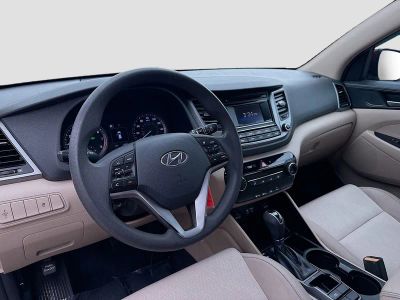 2017 Hyundai Tucson — photo 7 view