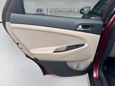 2017 Hyundai Tucson — photo 22 view